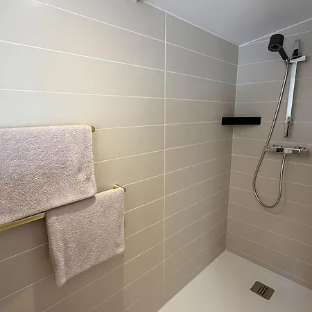 Vila Avec Jacuzzi & Piscine - Proche Port & Plages